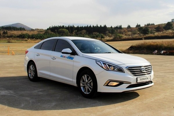 제주스타렌터카가 당일 최저가 렌터카 이용 서비스를 출시했다. 제주스타렌터카 차량. 제주스타렌터카 제공