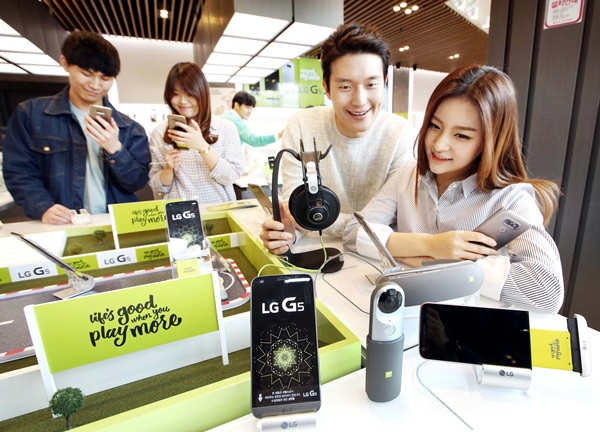 LG G5 83만6천원 출시…글로벌 공략나서