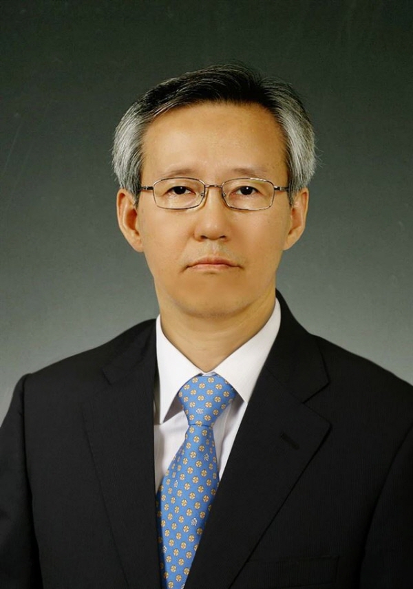 △ 이흥모 전 한국은행 부총재보