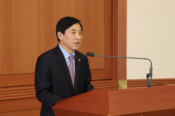 △ 지난달 30일 취임 2주년 기자간담회에서 이주열 한국은행 총재 모습 (자료: 한국은행)