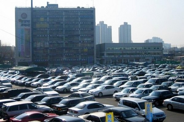 서울 장한편평 중고차 매매단지. 정수남 기자