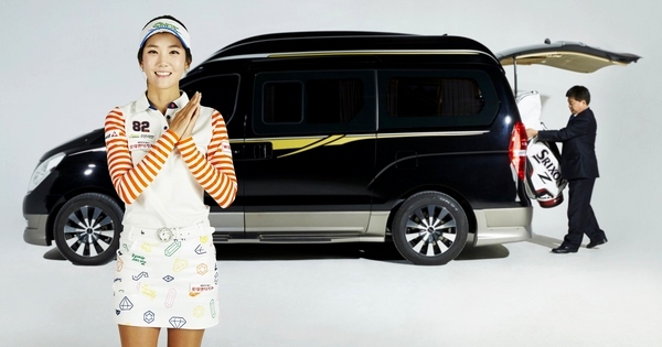 나들이가 많아은 5월 가정의 달을 맞아 롯데렌터카의 기사포함 렌터카 서비스가 큰 인기를 끌고있다.