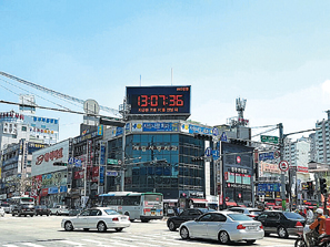 ‘ING생명 오렌지 시계탑’ 청주 랜드마크 우뚝