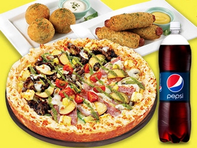 미스터피자가 신제품 까르네 콤보 피자와 샐러드바, 스파게티 등으로 구성된 ‘까르네콤보 묶음’ 4종을 카카오톡을 통해 30% 할인 판매한다.