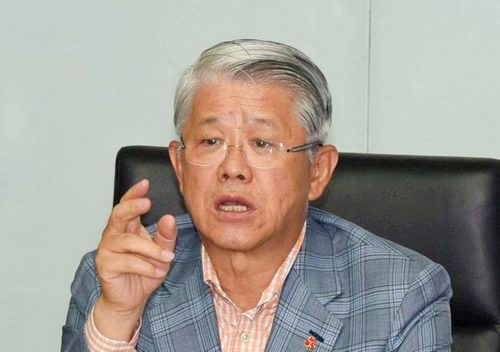 최신원 SK네트웍스 회장.