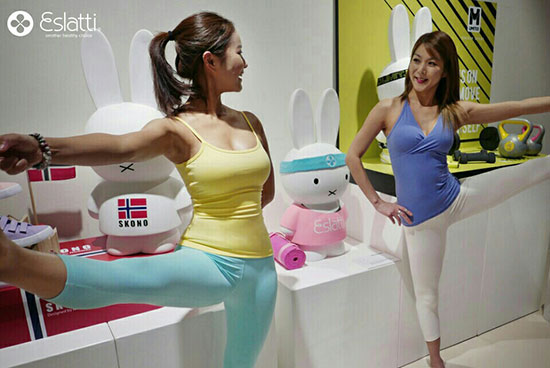 61년 전통 캐릭터 '미피' 액티브 요가복 전문 브랜드 '에스라티' 와 콜라보 전시회