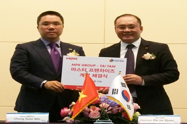 (좌측부터) MPK그룹 정순민 대표와 타이탐사의 Do Le Quan 회장.MPK그룹 제공