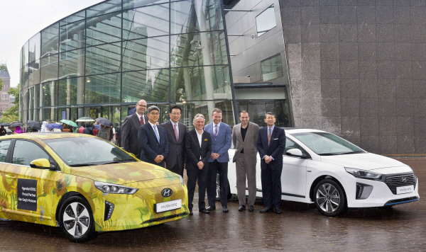 현대차, ‘반 고흐 미술관’ 3년 후원 협약