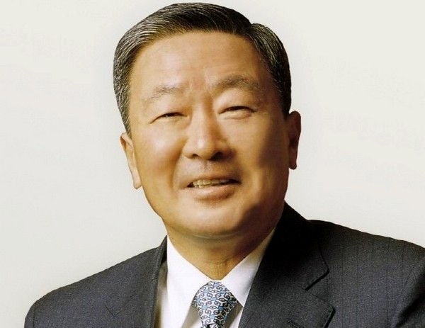 구본무 LG 회장 “변화 속 기회있다”