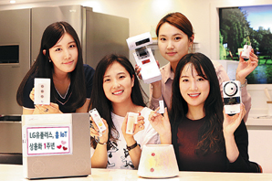 ▲ LG유플러스는 서비스 출시 1년을 맞아 올해까지 홈 IoT 서비스를 50여종으로 대폭 확대하고 총 50만 가구 이상의 가입자를 확보해 IoT 기술을 기반으로 한 스마트홈 시대를 선도하겠다고 밝혔다.
