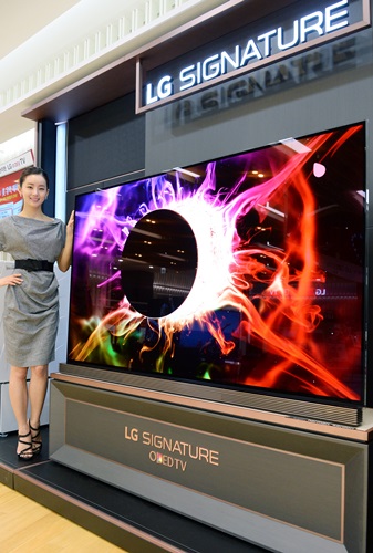 LG전자, 77형 LG 시그니처 올레드 TV 출시