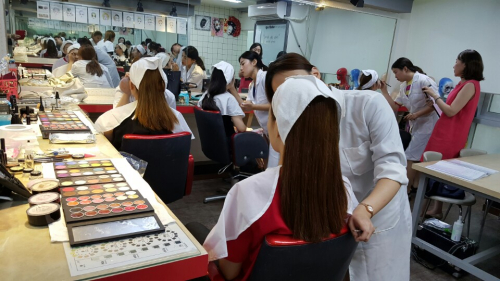 빨강풍선미용학원 수원본원, 메이크업국가자격증 ‘모의테스트’ 진행