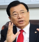 이현재 "한은 관리직 여성비율 2.38% '유리천장'"