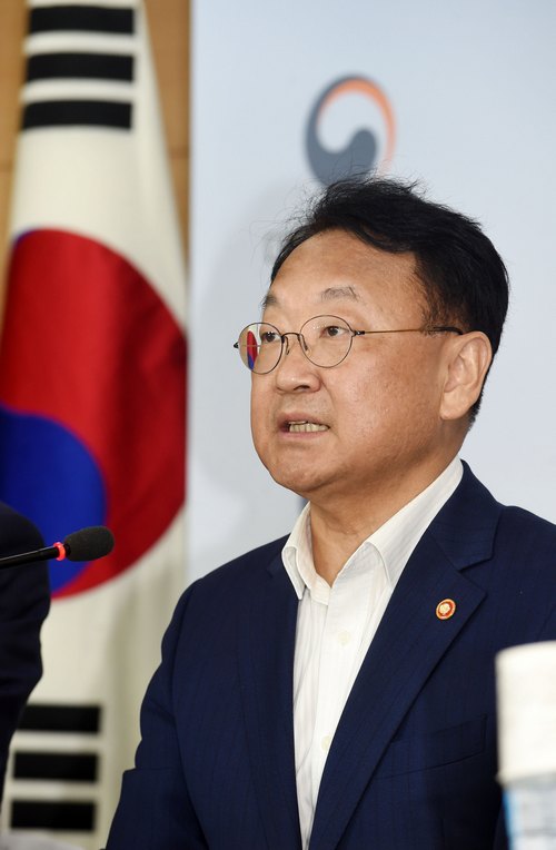 △유일호 경제부총리 겸 기획재정부 장관./사진제공=기획재정부