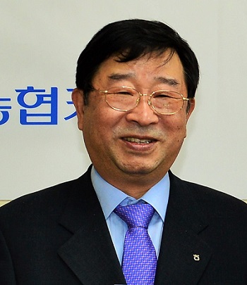 △신응환 NH농협카드 전 대표.