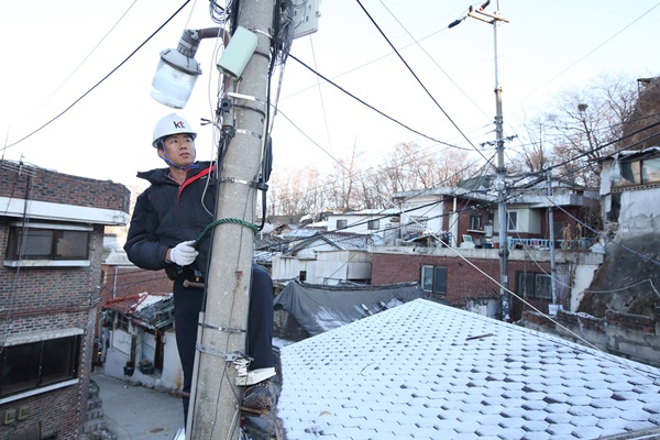 KT, 저소득층 학생에 ‘기가 인터넷’ 지원