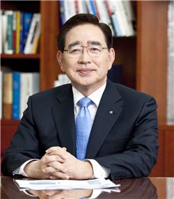 한동우 회장, "변화 본질 보고 앞서기 위해 선(先), 신한 경영"