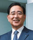 ▲ 한동우 신한금융 회장