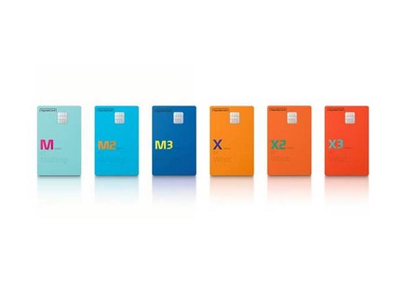 현대카드, 전면 세로형 플레이트 디자인 도입