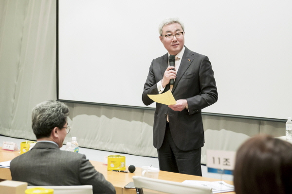 김준 SK이노 사장, 신입사원에게 혁신·패기 주문