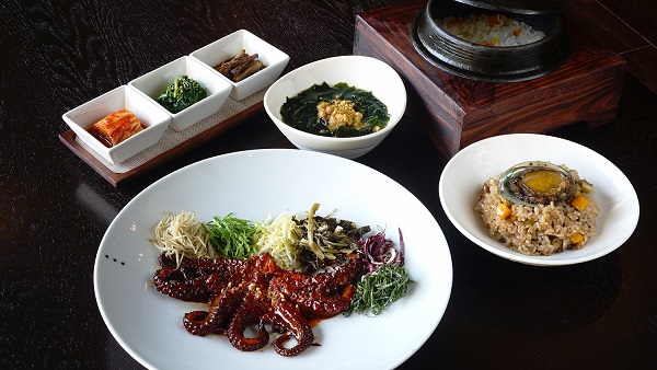 켄싱턴 제주 돌문어 비빔밥