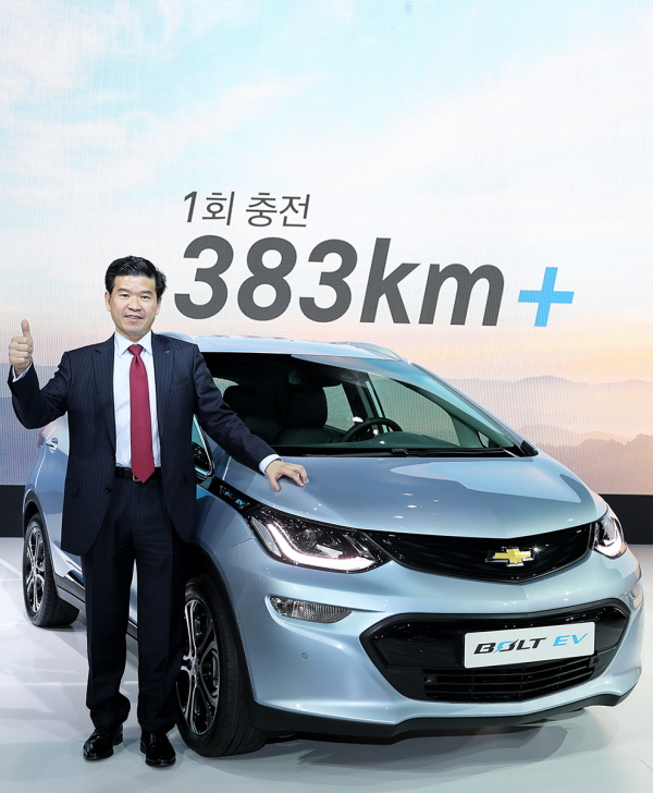 [서울모터쇼] 한 번에 470km 달린 ‘볼트 EV’ 기세 등등