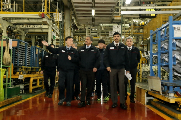 아난드 마힌드라 총괄회장, 쌍용차 평택공장 방문