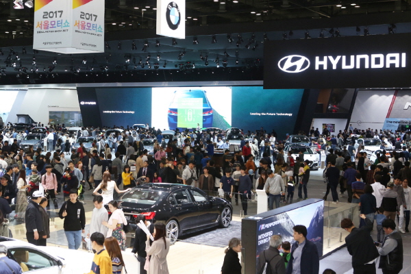 서울모터쇼 9일 폐막, 실 관람객 61만명… 가족 모터쇼 입증