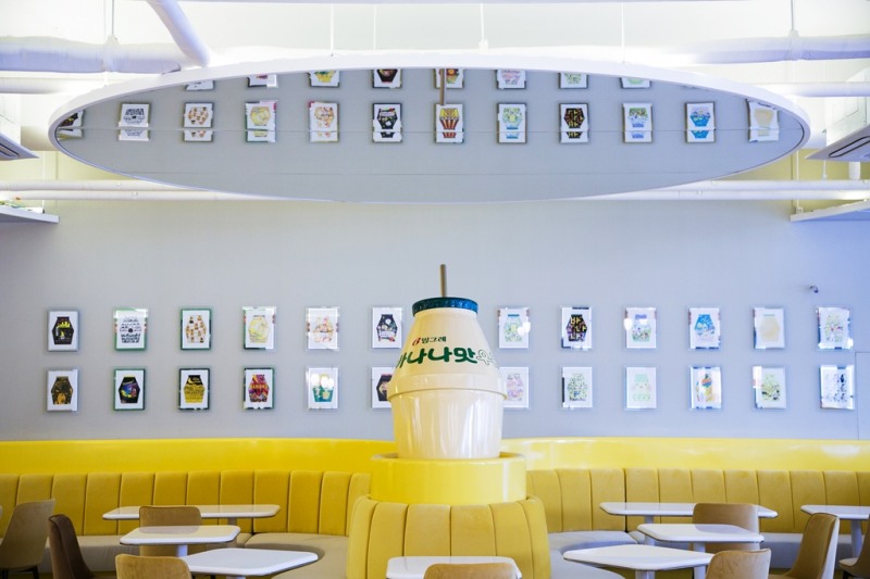 옐로우 카페 제주점 내부 전경. 빙그레 제공