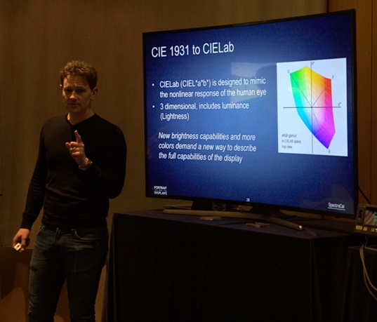 “삼성 QLED TV 퀀텀닷 기술, 유럽을 홀리다”