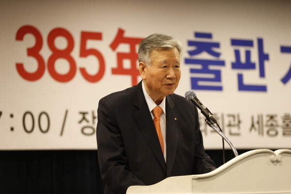 △이중근 부영그룹 회장. /사진제공=부영그룹