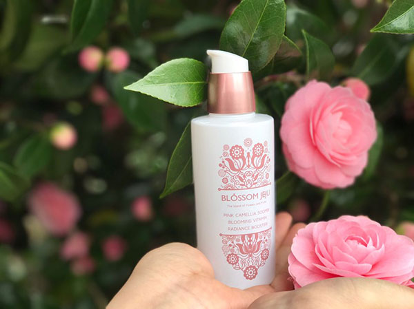 저자극 화장품 ‘블루허그’, 제주도 자연유래성분과 동백의 조화