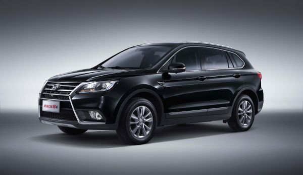 △ 중한자동차가 지난 1월 국내 시장에 선보인 '켄보600'. 사진=중한자동차.