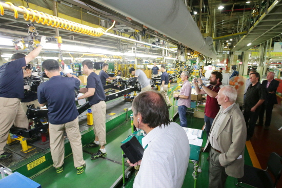 7일 쌍용자동차는 3박 4일 일정으로 영국 기자단이 쌍용자동차를 방문해 CEO 간담회, 평택공장 조립 3라인 및 디자인센터 투어, 온·오프로드 시승 등 G4 렉스턴의 경쟁력을 확인하는 시간을 가졌다. 사진=쌍용자동차