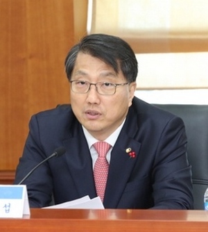 진웅섭 금융감독원장/ 사진제공= 금감원