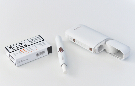 궐련형 전자담배 ‘아이코스’와 스틱 ‘히츠’. 한국필립모리스 제공