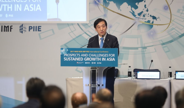 7일 서울 광화문 포시즌스 호텔에서 '아시아 지속성장 전망과 과제'를 주제로 열린 국제콘퍼런스 환영사 중인 이주열 한은 총재/ 사진제공= 한국은행