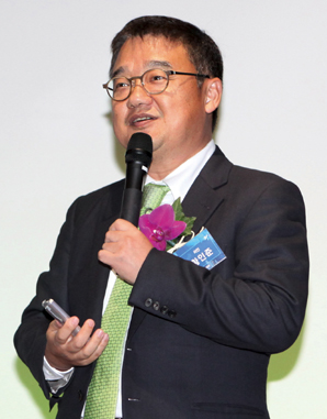 ▲ 황인준 라인 최고 재무책임자