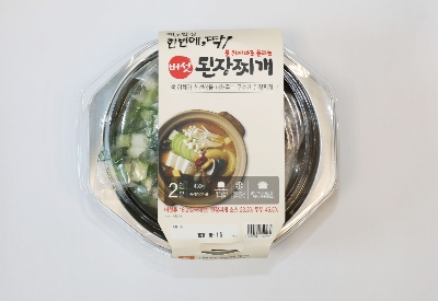 용기째 끓여먹는 가정간편식 채소밥상 ‘버섯 된장찌개’. 이마트 제공