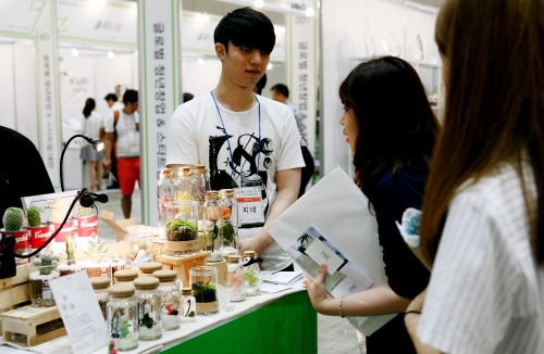 청년창업 품평회. 롯데그룹 제공