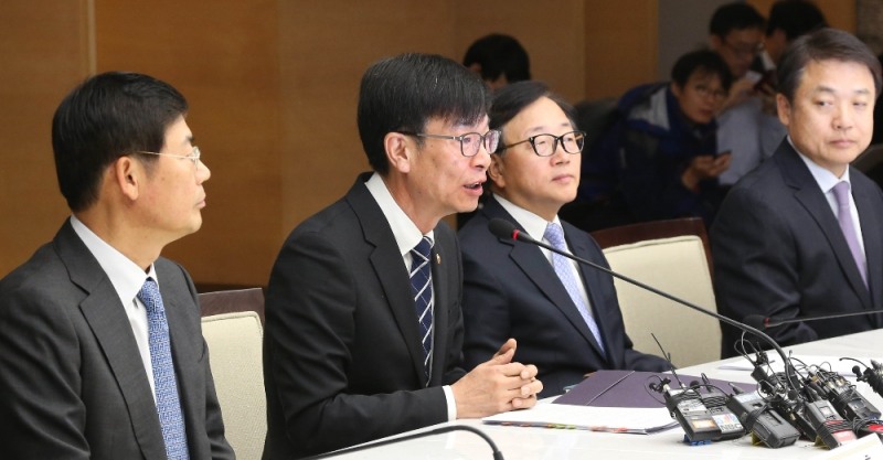 △(좌측 두번째)김상조 공정거래위원장