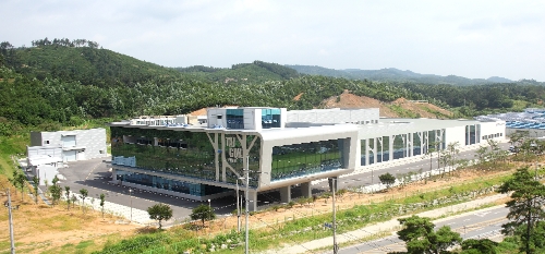 태극제약 부여공장. LG생활건강 제공