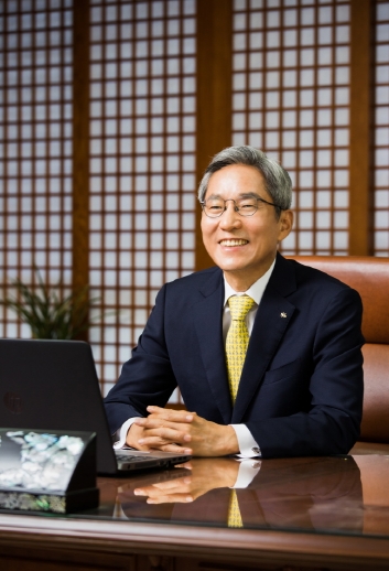 윤종규 KB금융지주 회장/ 사진제공= KB금융지주