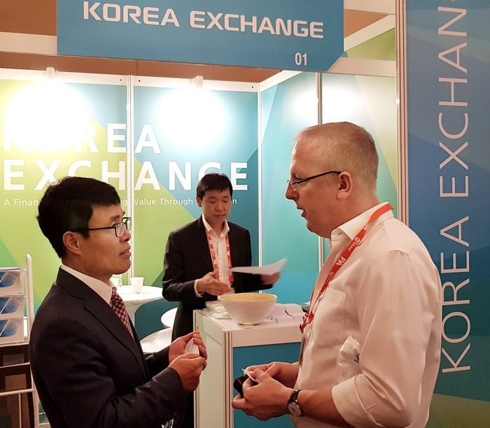 한국거래소는 지난달 28일부터 30일까지 3일간 싱가포르에서 개최되는 ‘제13회 FIA 아시아 파생상품 컨퍼런스’에 참가했다.