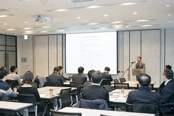 한국투자공사(KIC)는 지난 22일 오전 본사에서 ‘공공기관 해외투자협의회’ 제21차 회의를 개최했다.