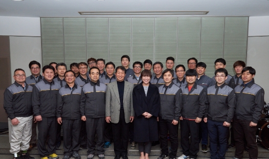 29일 르노삼성자동차가 임직원으로 구성된 ‘RSM 합창단’을 창단했다. 사진=르노삼성자동차.