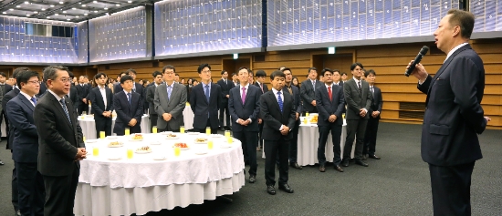 2일 박용만 대한상공회의소 회장이 ‘2018년 대한상공회의소 시무식’에서 인사말을 하고 있다. 사진=대한상공회의소.