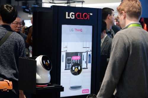 LG전자가 CES 2018에서 선보인 로봇 포트폴리오를 총칭하는 브랜드 ‘클로이(CLOi)’