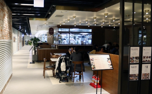 강남 파미에스테이션 맛집 거리. 신세계백화점 제공