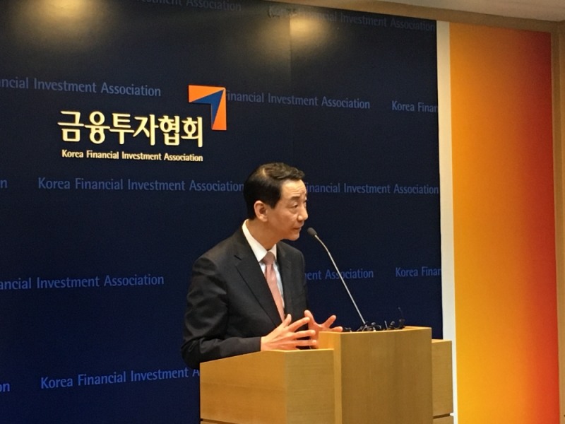 25일(오늘) 오후 서울 여의도 금융투자협회에서 권용원 키움증권 사장이 신임 협회장 당선 소감을 밝히고 있다./한아란 기자